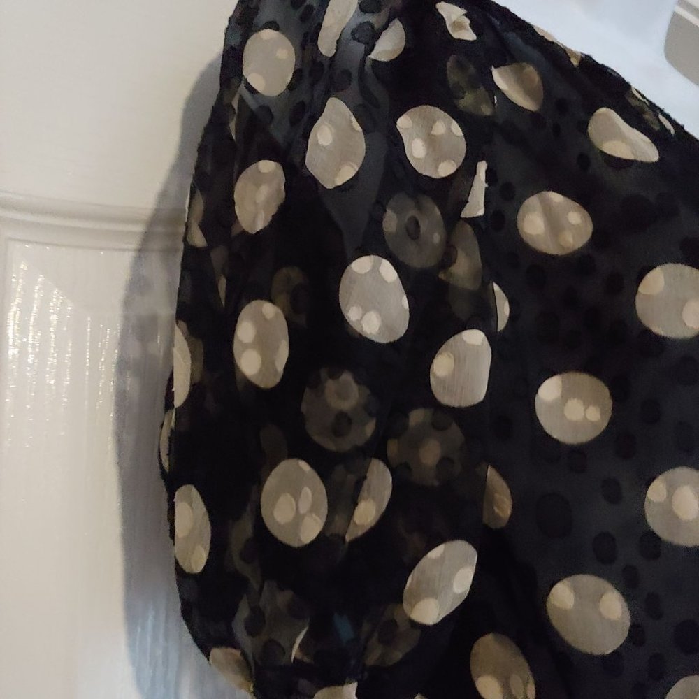 Hanae Mori Vintage 100% Silk Short Sleeve Button Top Tiered Midi Skirt Polka Dot - Picture 8 of 16